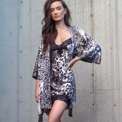 Christine Femme Fatale Chemise