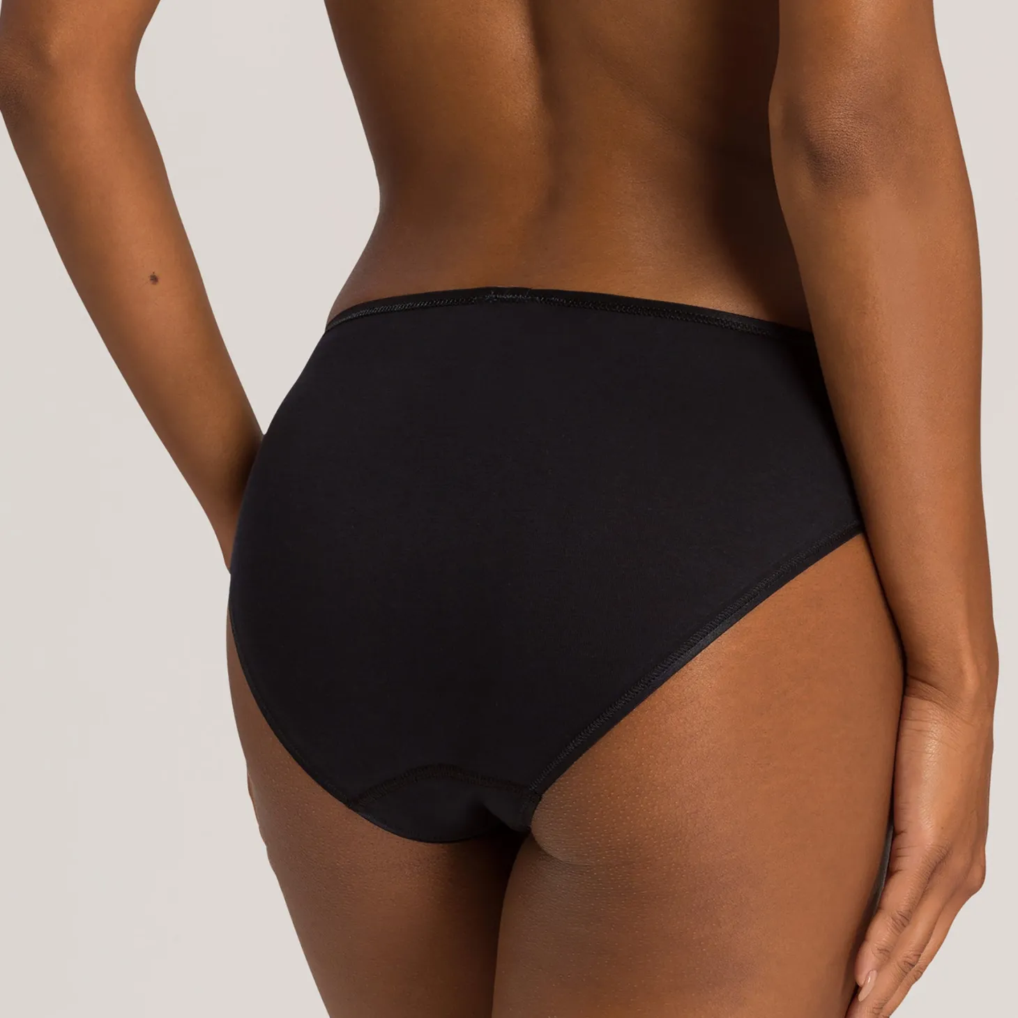 Hanro Cotton Seamless Midi Brief
