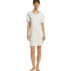 Hanro Crochetta Stitch Chemise