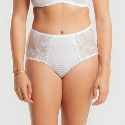 Louisa Bracq Elise Brief