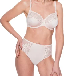 Louisa Bracq Waves Full Brief