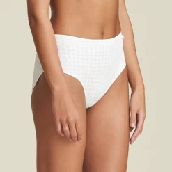 Marie Jo Avero Full Brief