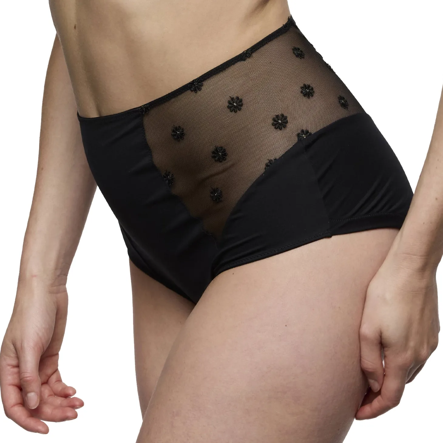 Marie Jo Daisy Full Brief