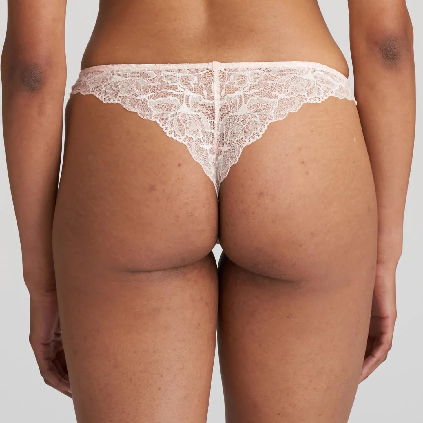 Marie Jo Manyla Thong