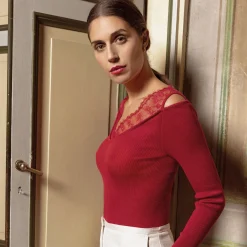 Oscalito Pretty Bloom V-Neck Shirt