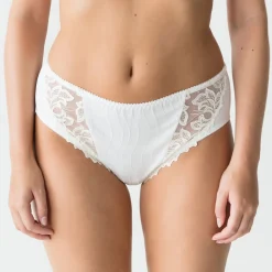 PrimaDonna Deauville Full Brief