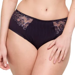 PrimaDonna Deauville Full Brief