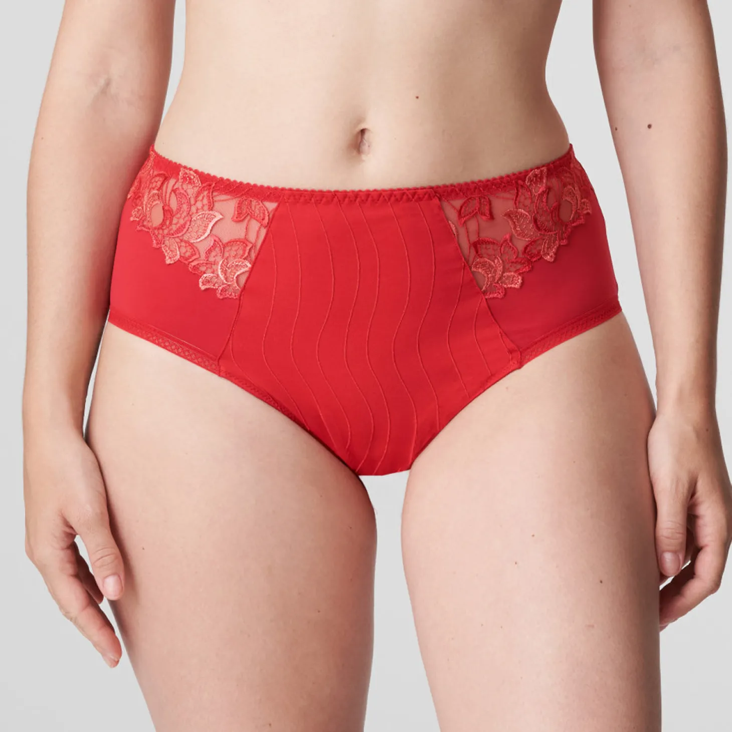 PrimaDonna Deauville Full Brief