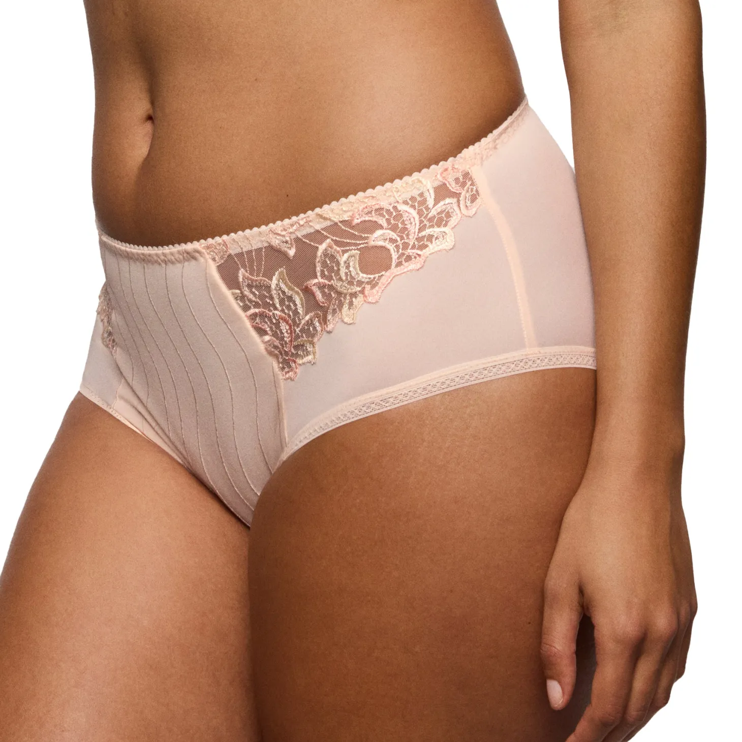 PrimaDonna Deauville Full Brief