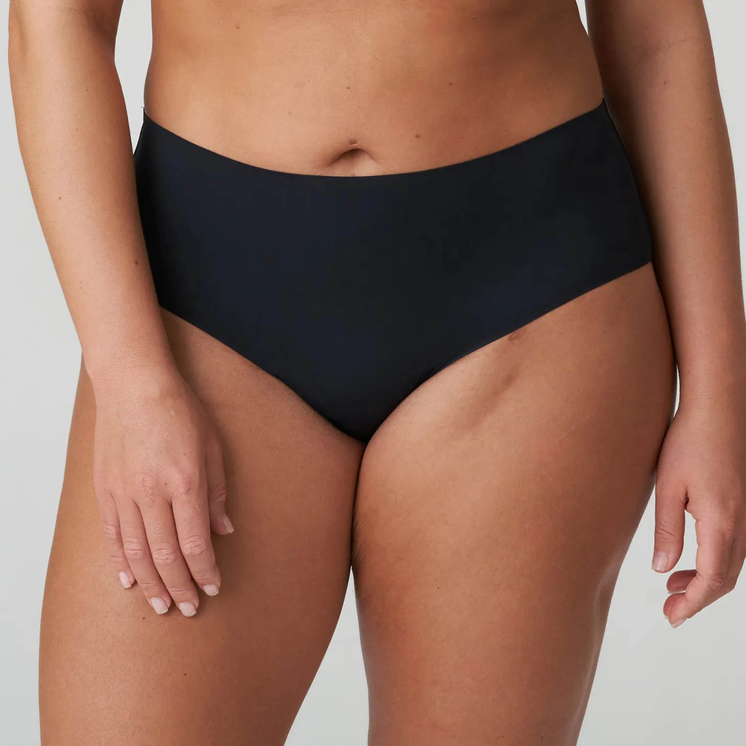 PrimaDonna Figuras Full Brief