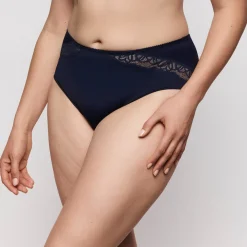 PrimaDonna Salerno Full Brief