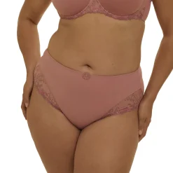 Simone Pérèle Delice Full Brief